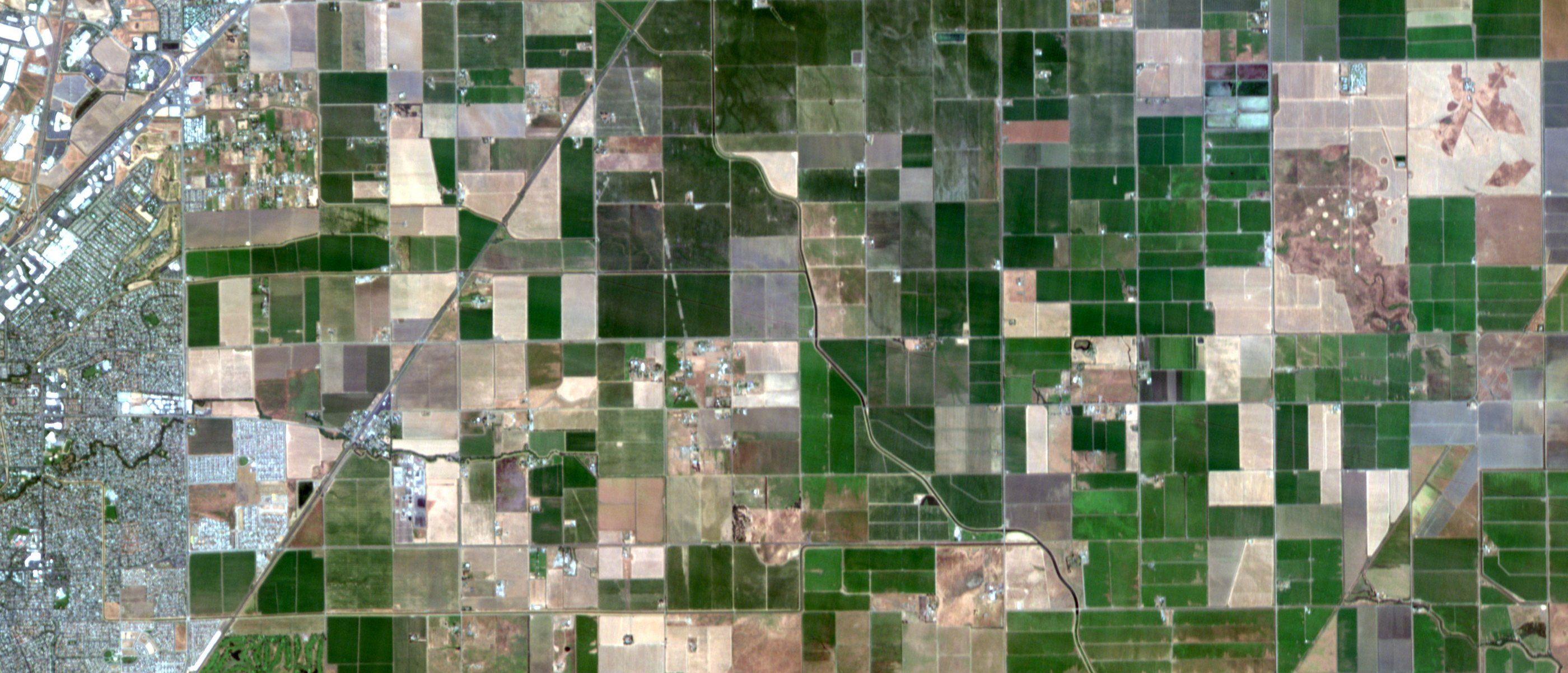 Irrigated farmland, true colour