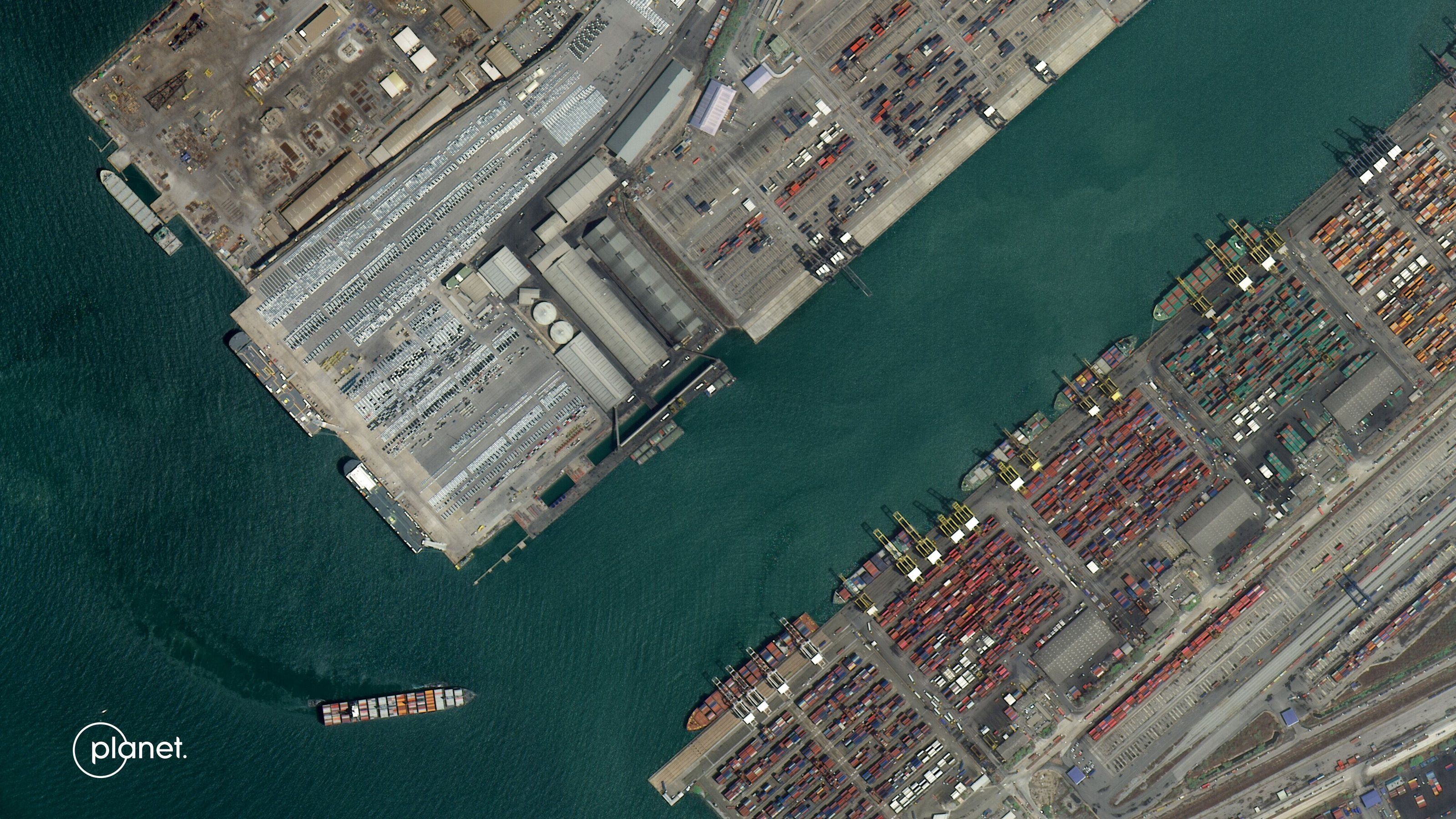 Container and vehicle terminals, 50 cm class