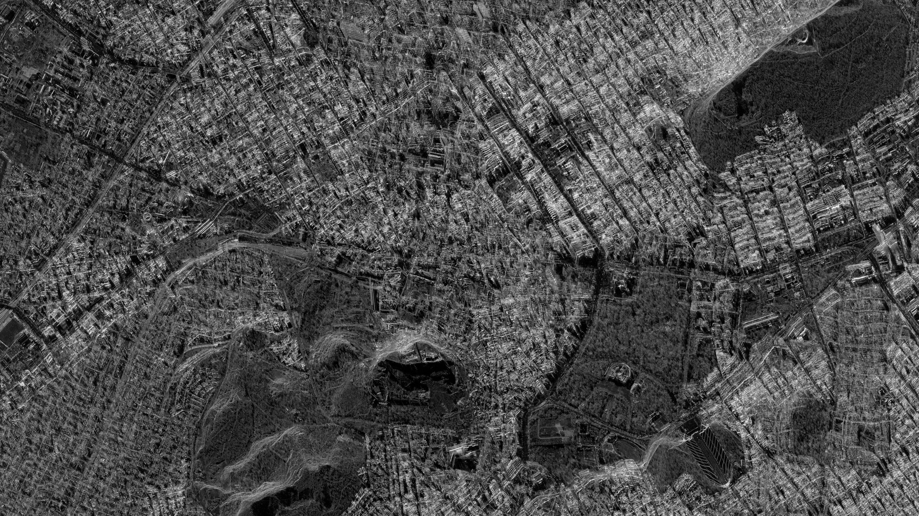 Dense city and hills, X-band spotlight
