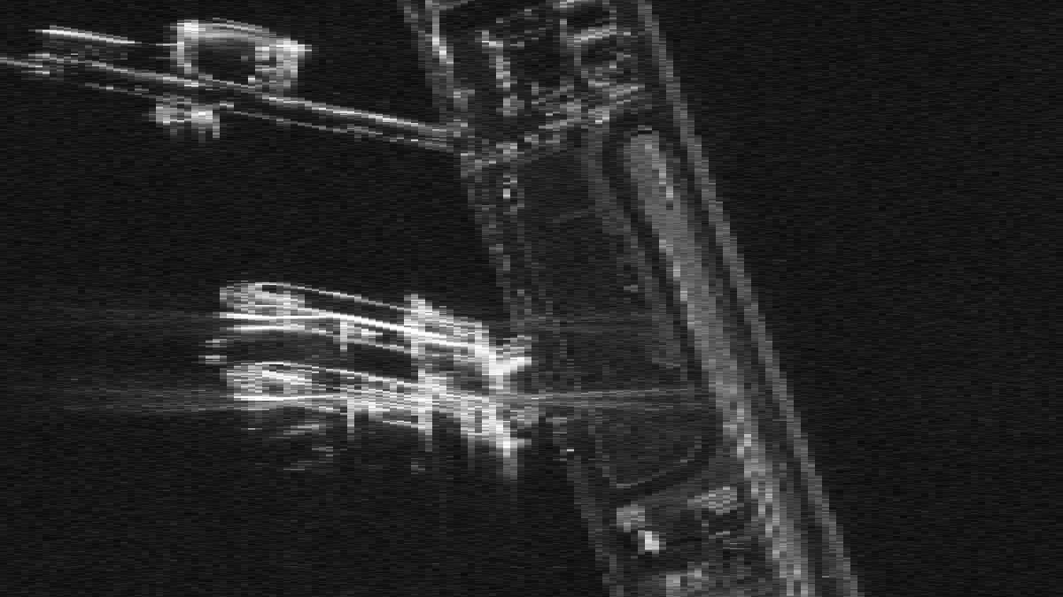 Vessels at a pier, X-band spotlight